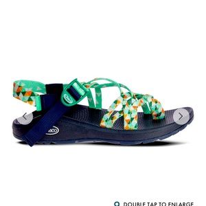 Chacos Women's Z/Cloud X2 Wide Width Size 8